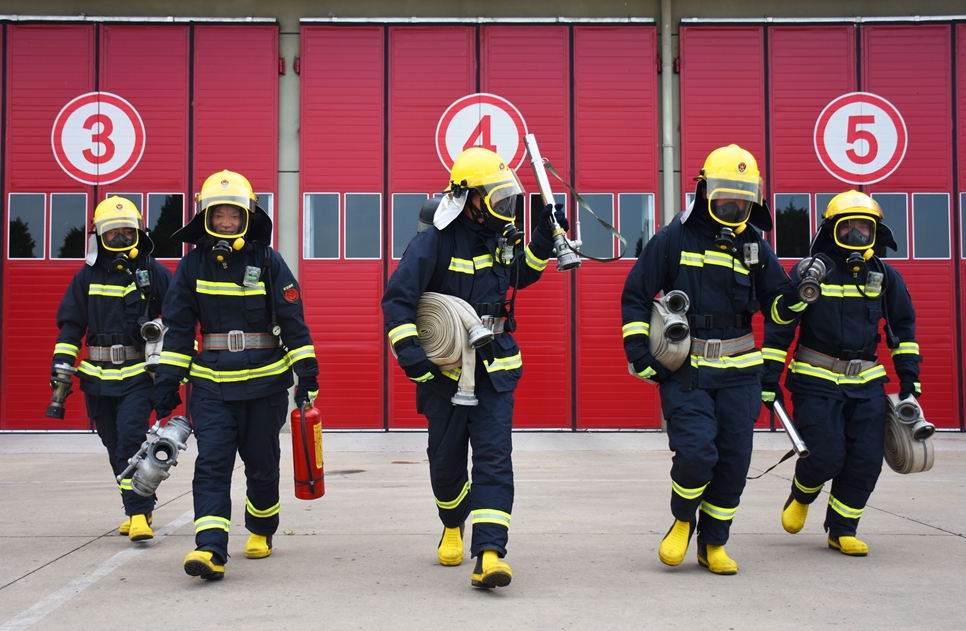 180f84dc6baa48aea0a34e11540bb373.jpg 180f84dc6baa48aea0a34e11540bb373.jpg