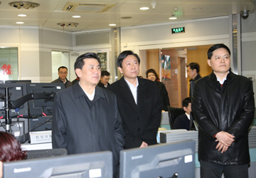 冯正霖大年初一慰问首都机场一线员工