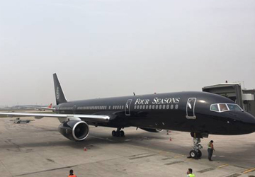 天津机场保障英国TAG航空环球旅行团