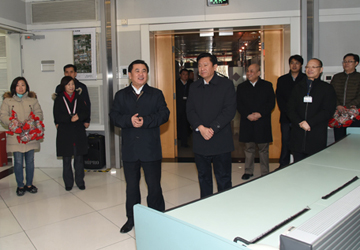 冯正霖春节慰问民航一线员工