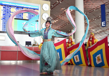 国门礼赞：传承中华精粹 彰显国门情怀