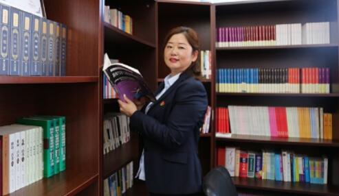 巾帼女将显本色 平凡岁月谱芳华