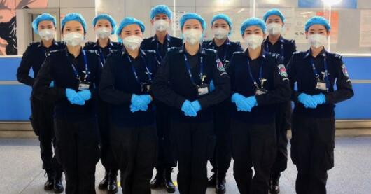 真情服务，筑起国门安全堡垒