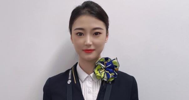 微笑多一点  服务细一点