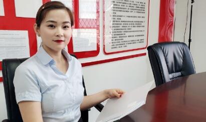 巾帼中的真情服务之星