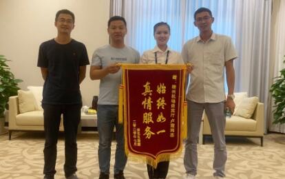 敬畏与守护 为青春着色