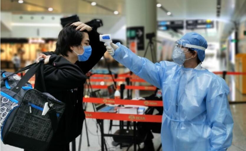 筑牢疫情防线  守护国门健康