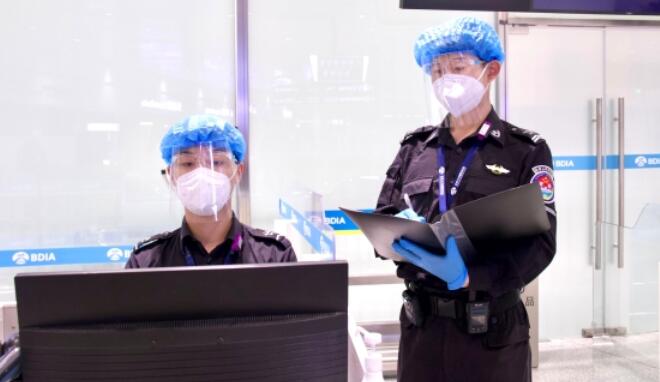 安保公司曹华：退伍不褪色 奋战显本色