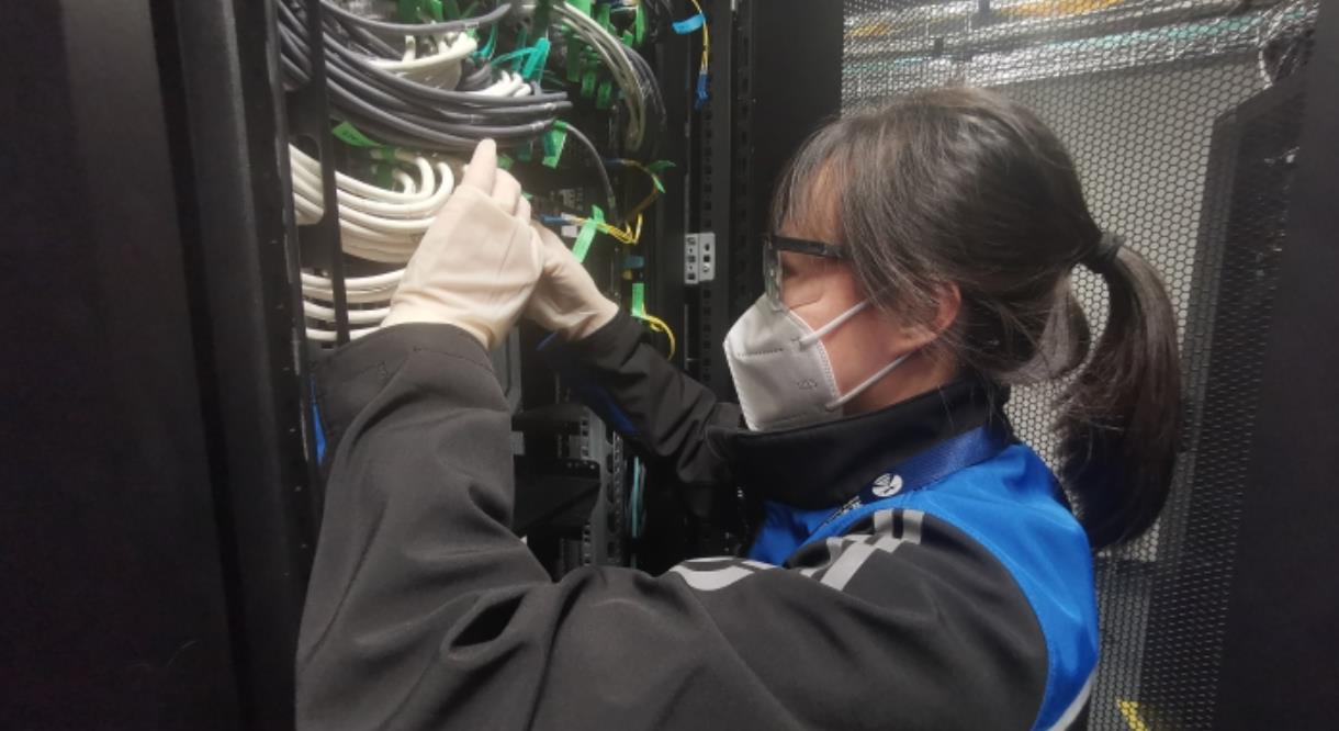 坚守平凡岗位 铸就非凡匠心