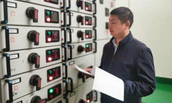 寻访国门之星|王凯：平凡岗位 不凡担当