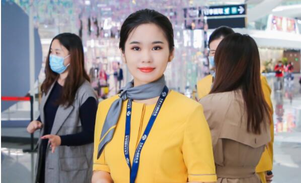 寻访国门之星|方丹丹：让青春在为旅客服务中熠熠生辉