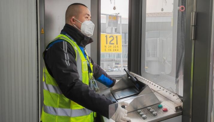 李晓赞：恪守初心、坚守承诺，服务好每一位旅客