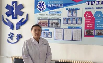 杨春凤：素甲蓝盔，巾帼不让须眉