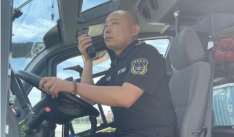 赵乾坤：用青春热血守卫机场消防安全