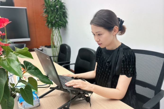 逄小溪：锦时筑梦 且待芳华