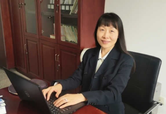 餐饮公司张泽：卅载坚守 巾帼绽芳华