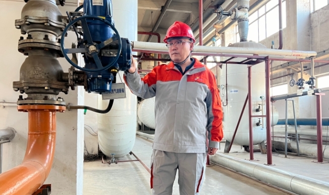 欧海龙：实干担当 奋力前行