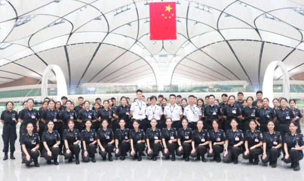 安保公司大兴机场分公司航站楼安检部二科党支部：五维赋能凝心力 奋楫扬帆启新篇