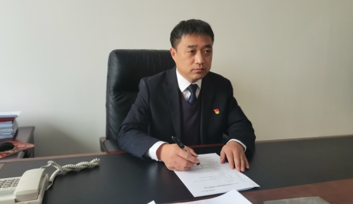 宋石伦：冲锋在前挑重担  默默无闻长坚守