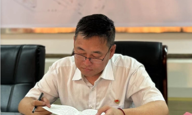 张燕鹏：石家庄机场安全运行“守护者”