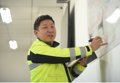 王鹏：初心如磐不负韶华，使命如炬点亮“星河”