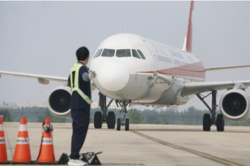 天津滨海机场飞扬班组：57.8℃下的坚守