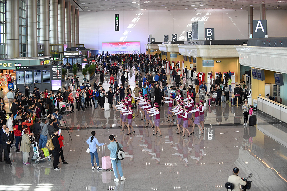 67哈尔滨机场新航站楼成功转场投用.jpg