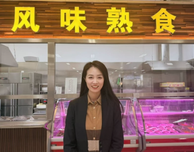 杨芷萱：真情演绎舌尖上的服务