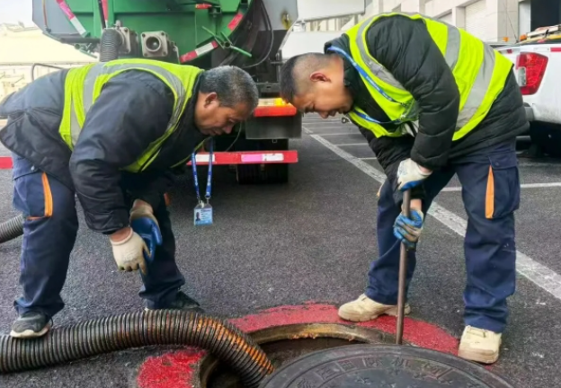 新春走基层 | 石家庄机场排水运行维修工：以寒日坚守  赴春运之约